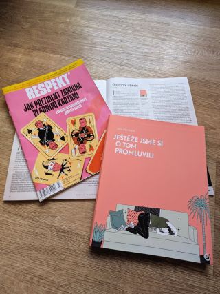 V novém čísle @respektcz vyšla glosa Kateřiny Čopjakové o knize Ještěže jsme si o tom promluvili od Julie Bernhard....